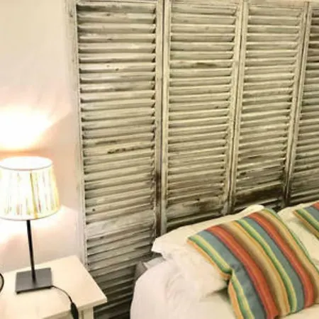 Flat In Historic Neighbourhood-3
